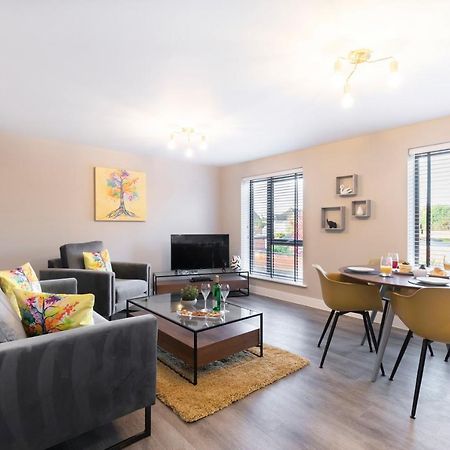 Elliot Oliver - Luxurious Two Bedroom Apartment With Parking Gloucester Eksteriør billede