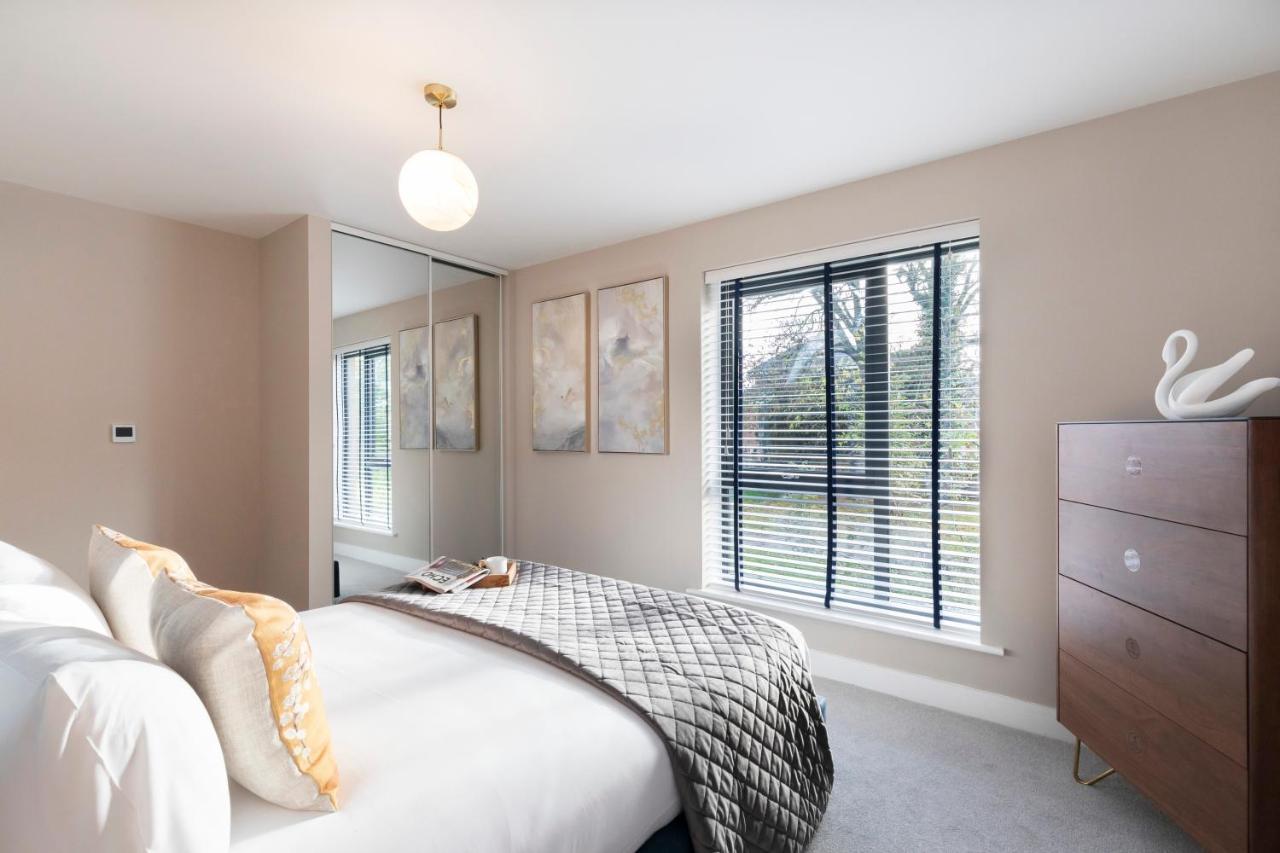 Elliot Oliver - Luxurious Two Bedroom Apartment With Parking Gloucester Eksteriør billede