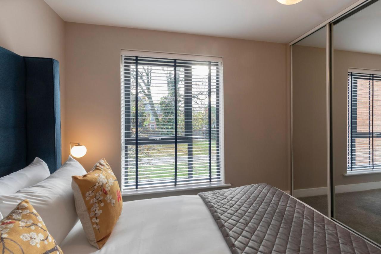 Elliot Oliver - Luxurious Two Bedroom Apartment With Parking Gloucester Eksteriør billede