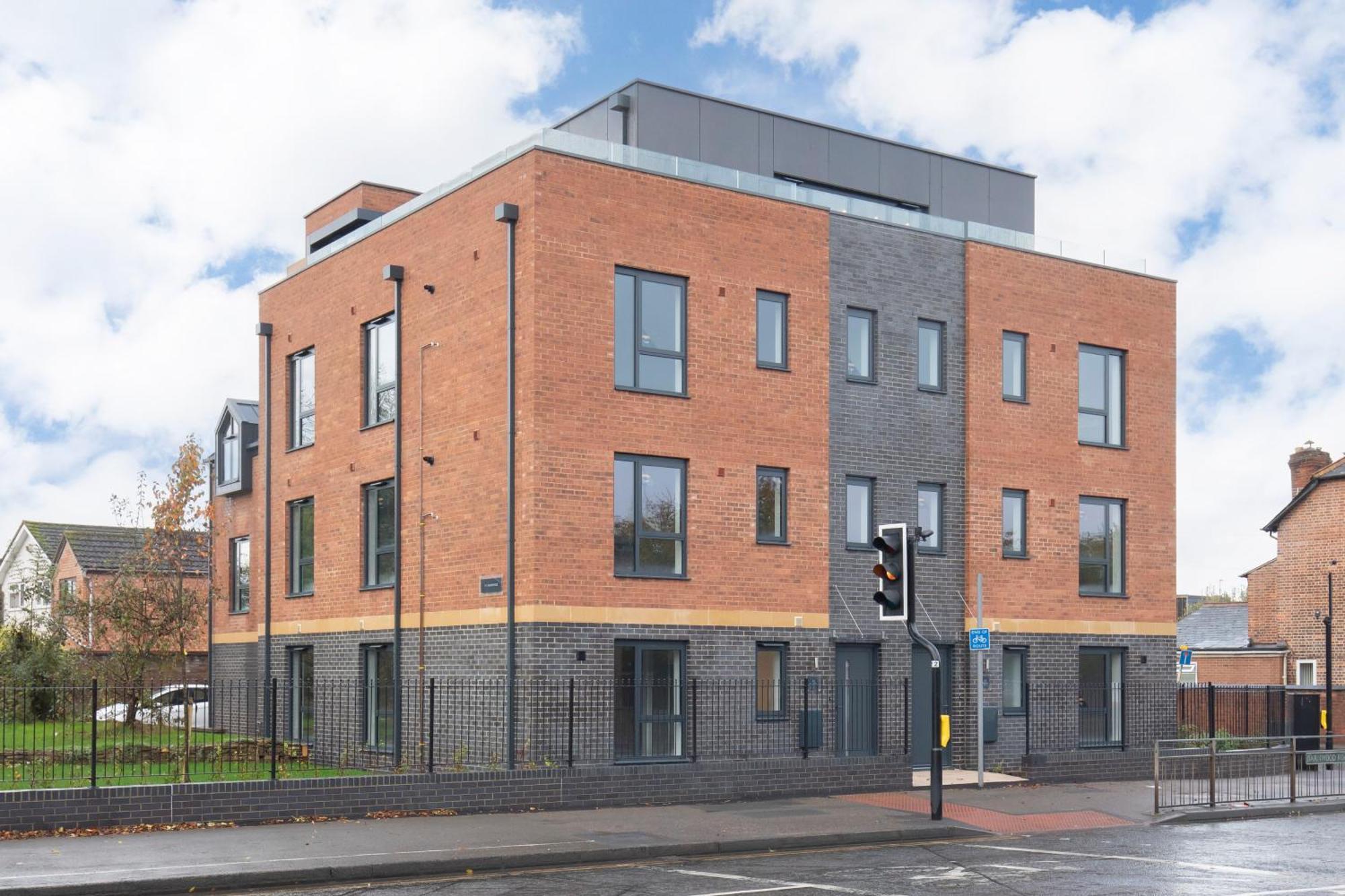 Elliot Oliver - Luxurious Two Bedroom Apartment With Parking Gloucester Eksteriør billede